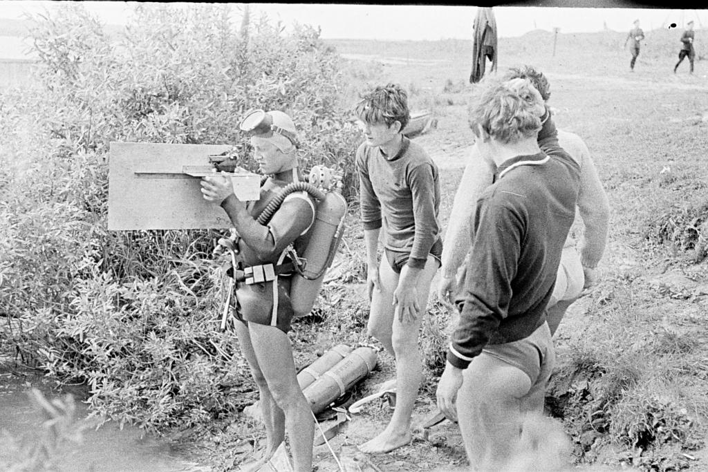 62-17  1962 г.  В.Меньшиков, Н.Яковлев, В.Титов. Тренировка на Сенной курье. Томск.