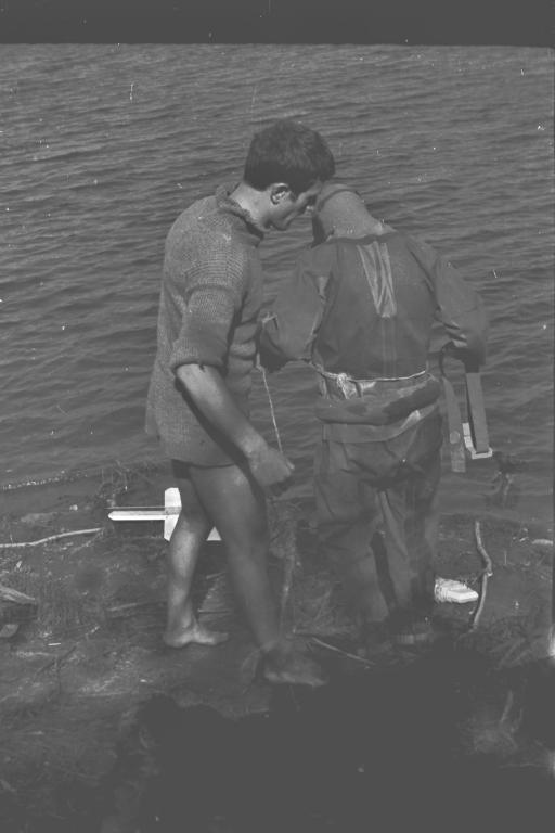 66-3    1966 г.  Инструктор Н.Юрга. Обучение подводному ориентированию. Сенная Курья, Томск.