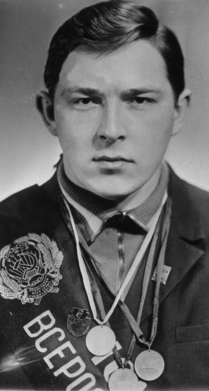 70-52  1970 г.  Романов Владимир. Призёр первенства РСФСР. Кандидат в мастера спорта. Томск.