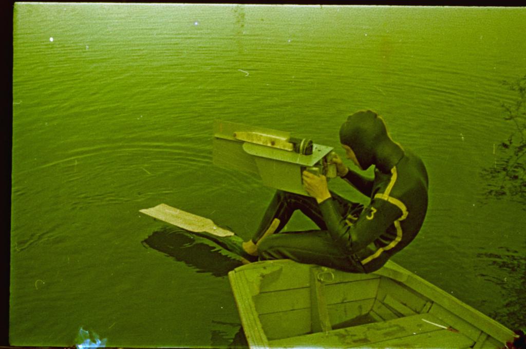 70-67  1970 г.  С.Шлёнкин на старте. Тренировка по подводному ориентированию. Сенная Курья, Томск.