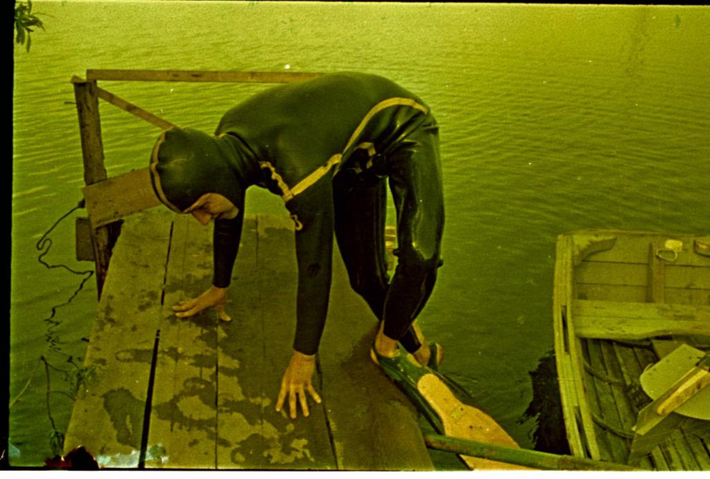 70-68  1970 г.  С.Шлёнкин на старте. Тренировка по подводному ориентированию. Сенная Курья, Томск.