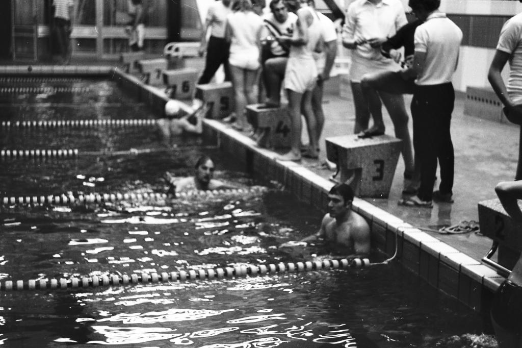 73-31  1973 г.  Ш.Карапетян после победного финиша. Международные соревнования. ГДР.