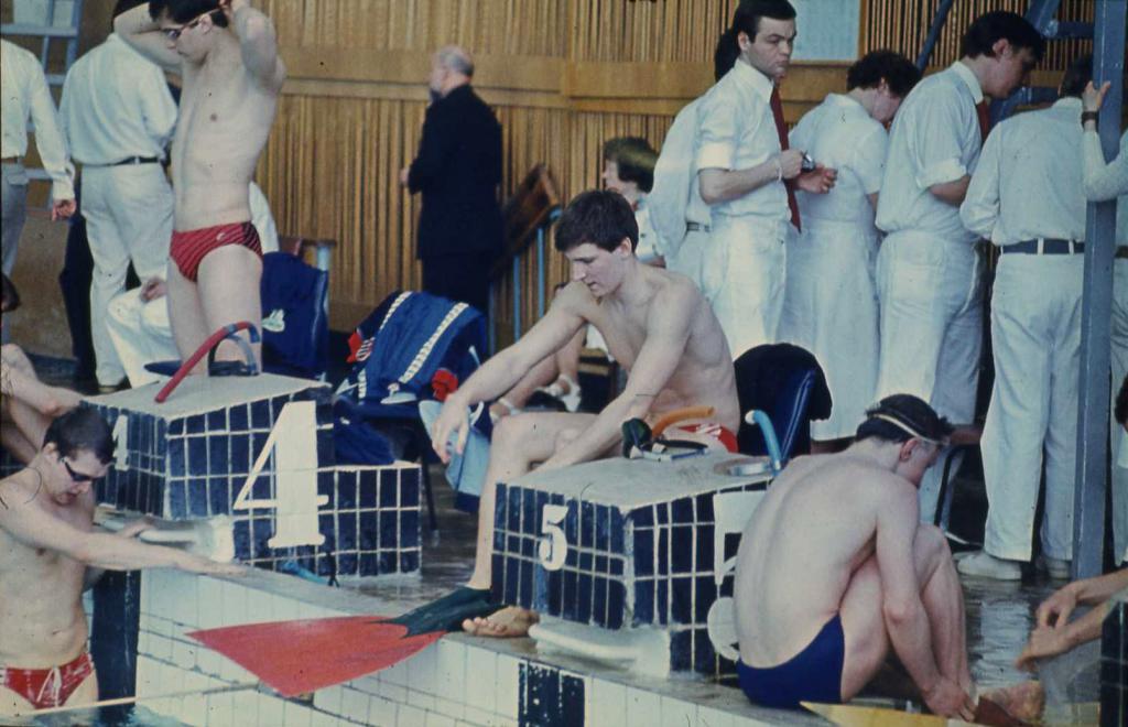 82-81  1982 г.  А.Кочетков готовится к старту. Кубок СССР. Пикалёво.
