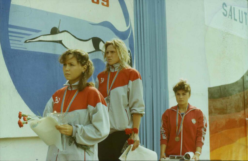 89-29  1989 г.  Победители XIII чемпионата Европы по плаванию в ластах. Н.Дячкина заняла второе место. ДВС, Москва.