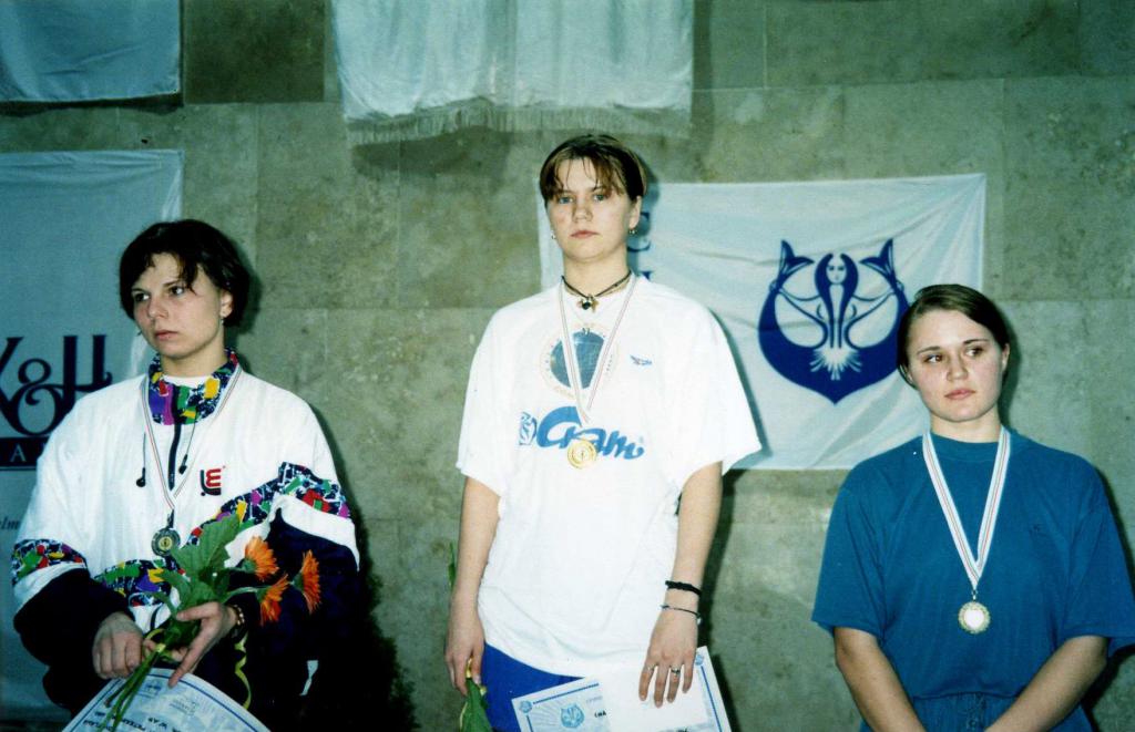 98-12  1998 г.  Победитель соревнований Т.Комарова. IV клубный чемпионат Европы (Кубок  CMAS) по плаванию в ластах.  Кечкемет, Венгрия.