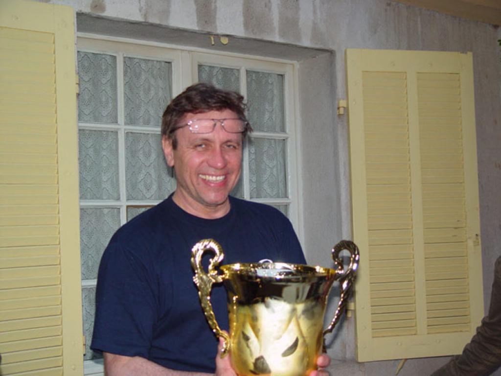 04-17  2004 г.  Тренер С.А.Гранкин, Кубок  CMAS и шампанское. Х клубный чемпионат Европы (Кубок  CMAS). Экс-ан-Прованс, Франция.