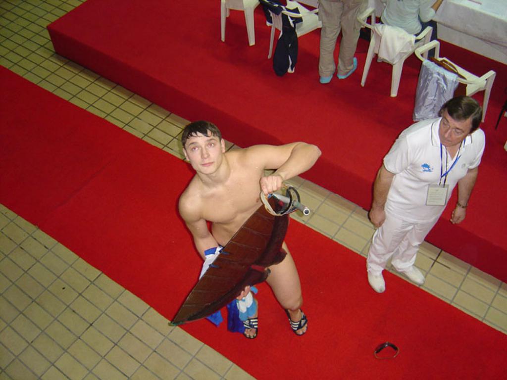 04-55  2004 г.  Е.Скорженко после финиша. ХII чемпионат мира. Шанхай, Китай.