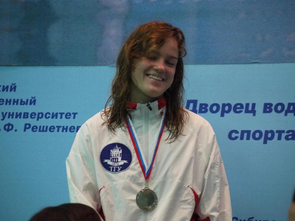 13-120  2013 г.  Е.Осмольская. Чемпионат Российского студенческого союза по подводному спорту (плавание в ластах). Бассейн СибГАУ. Красноярск.