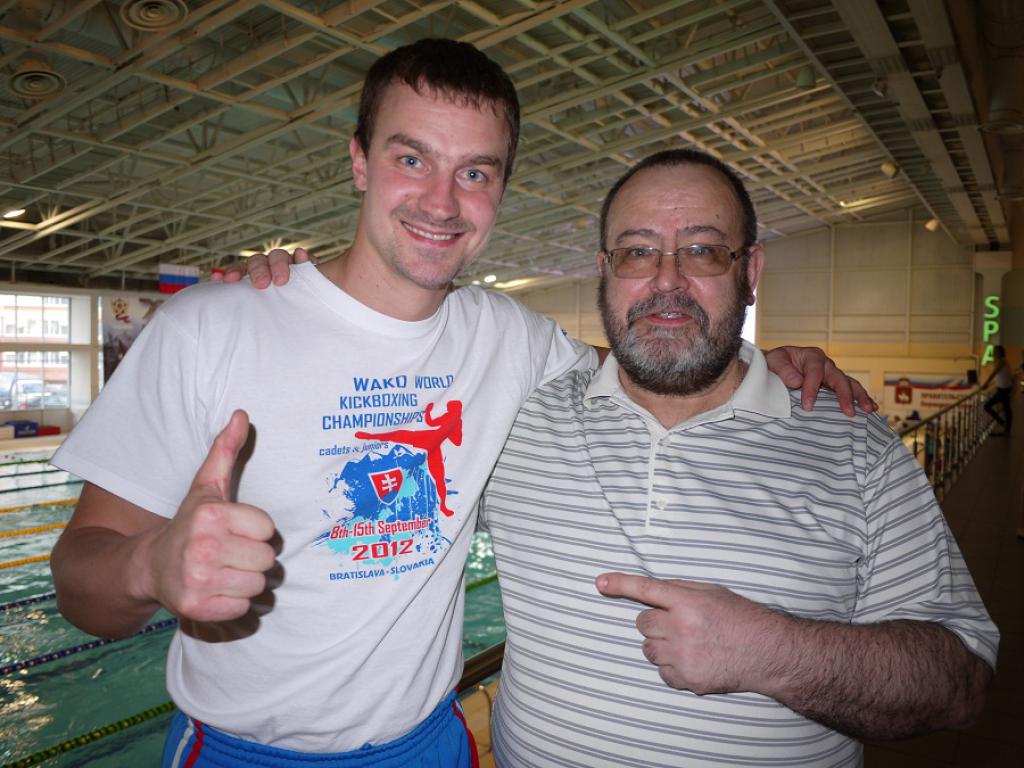 15-20 2015   К.Базаев (тренер по кикбоксингу, Томск),чемпионат России, Пермь.JPG